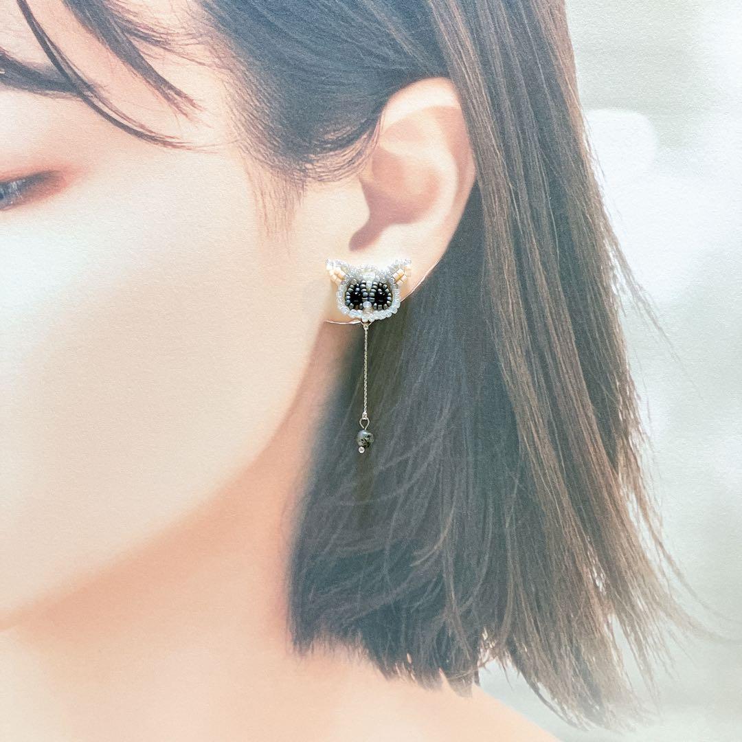 専用☆ビーズ刺繍ピアス ハンドメイドピアス 動物モチーフ アニマルピアス