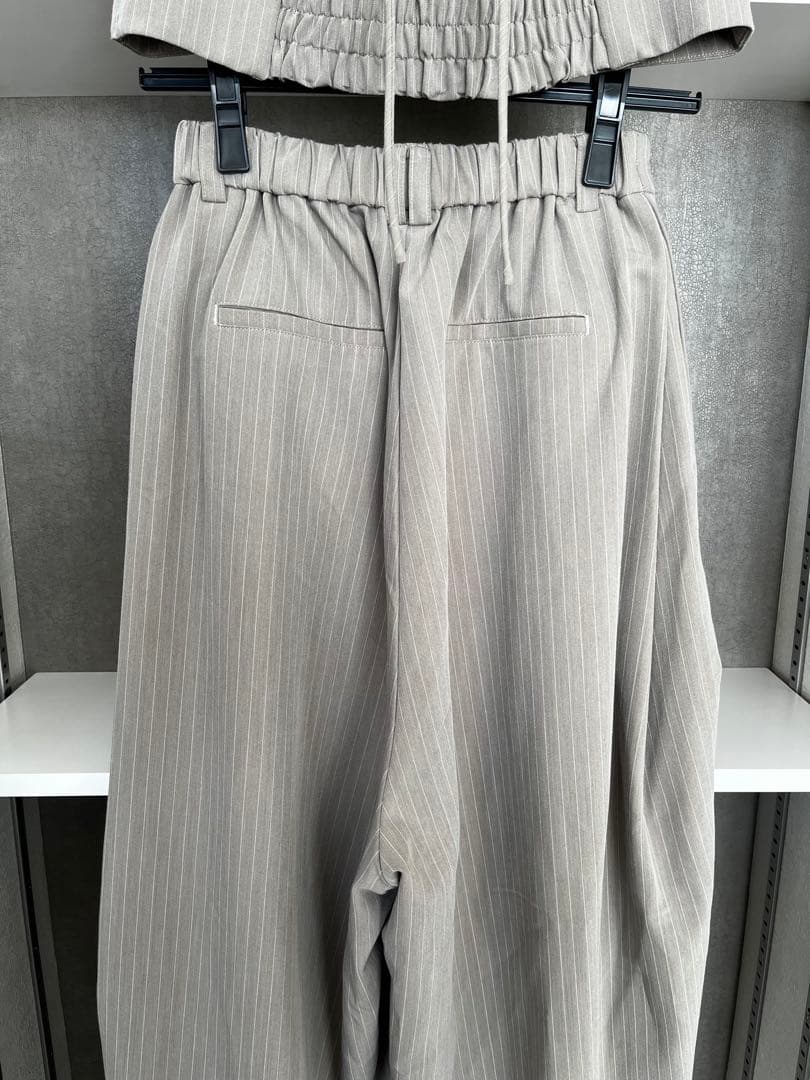 ANDRESD ピンストライプビスチェワイドパンツドレス　ベージュ　セットアップ