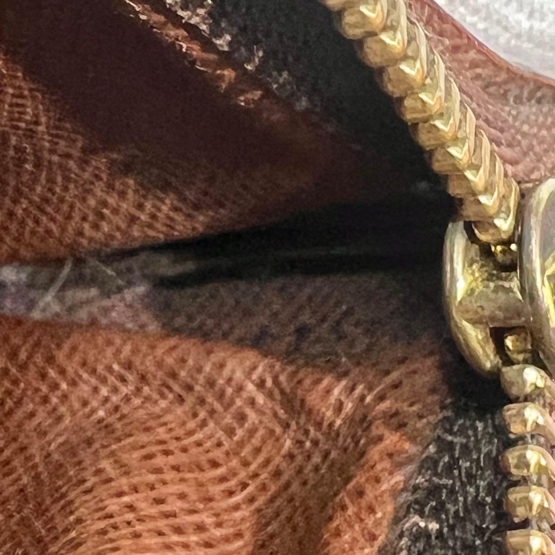 Louis Vuitton ポシェット・クレ モノグラム ケース 8127