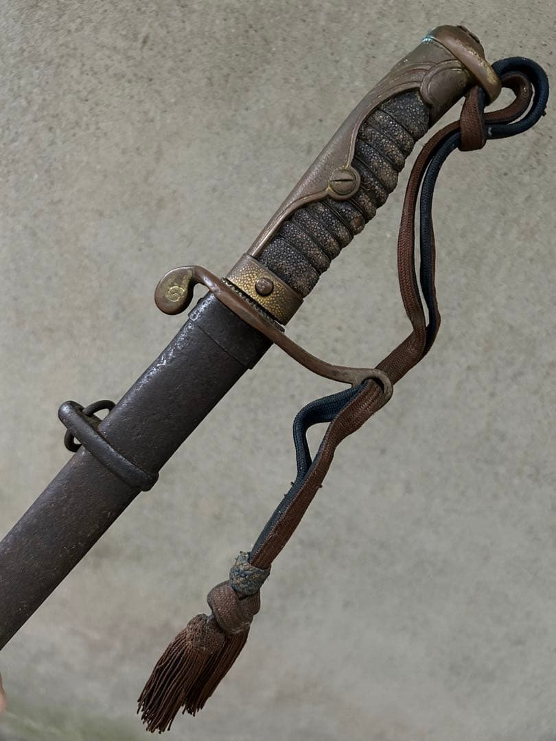 指揮刀　サーベル　刀緒付き　模造刀　日本軍　鍔　軍刀　銃剣　短剣　当時物　現状品
