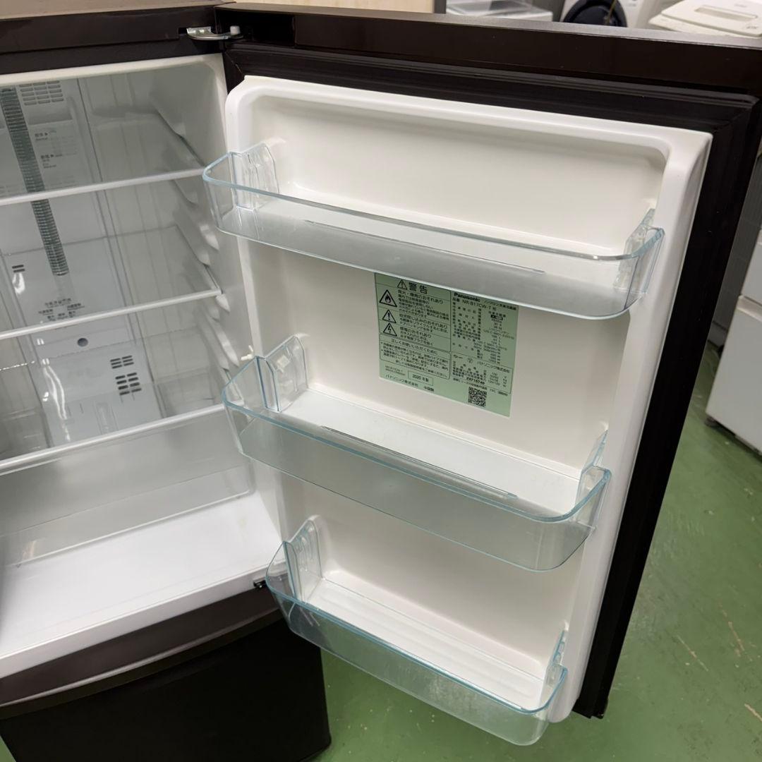 45 Panasonic大きめ冷蔵庫　168L　小型　一人暮らし　ブラウンカラー
