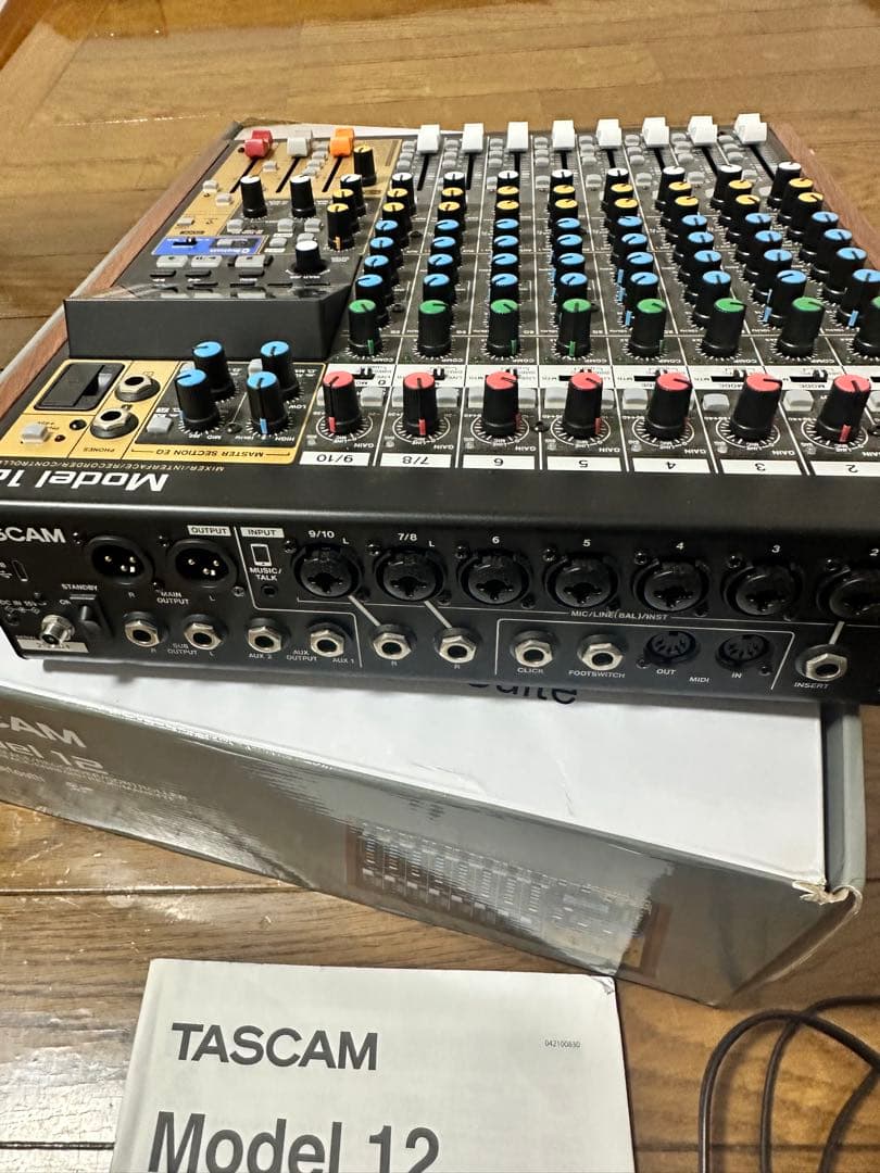 TASCAM Model 12 マルチトラックレコーダー
