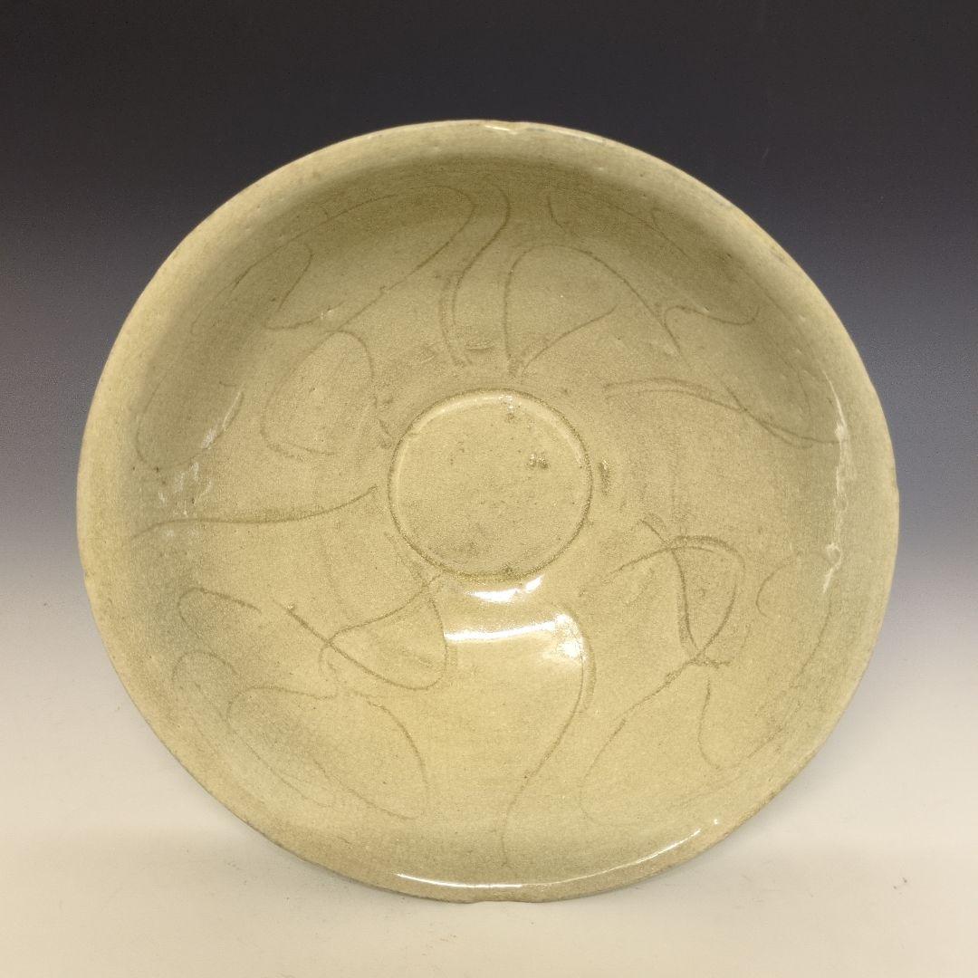 越州窯青磁刻文碗 宋時代