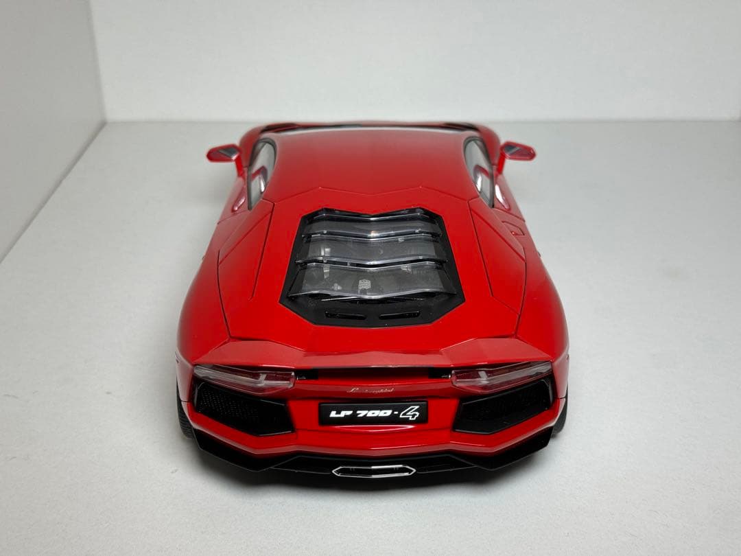 オートアート アヴェンタドール LP700-4