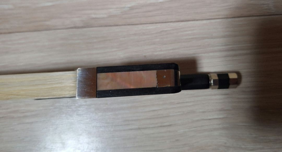 チェロ弓新品　4/4 カーボン