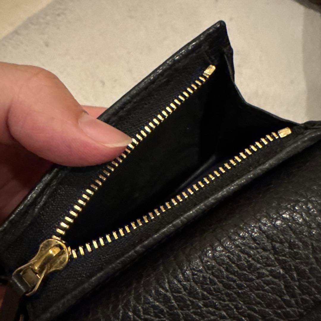 Gucci 黒 レザー 二つ折り財布