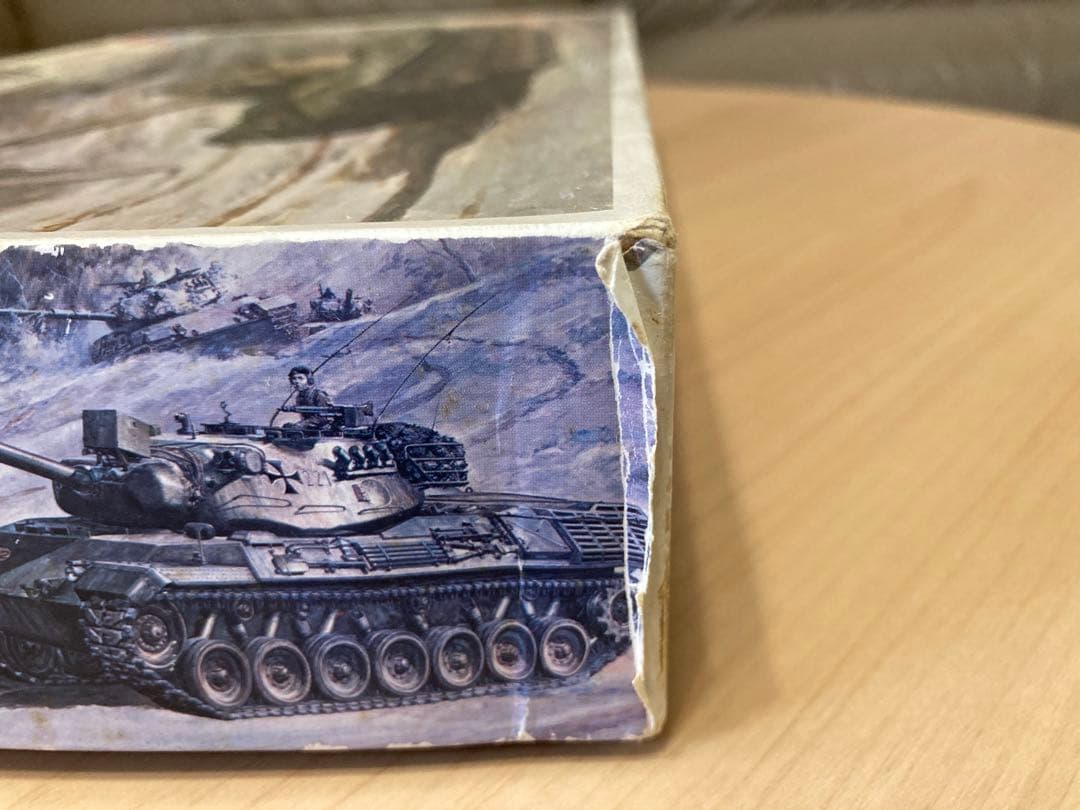 タミヤ 1/35 リモコン戦車 西ドイツ レオパルド中戦車