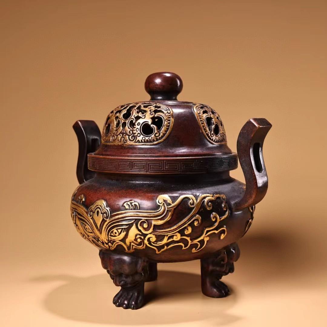中国古美術・旧蔵鏨刻鎏金の獣面熏香炉・純赤銅