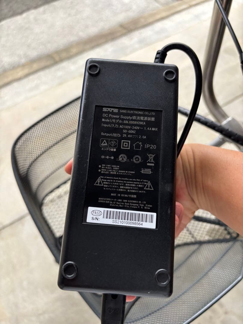 電動アシスト三輪車 シルバー系　中古