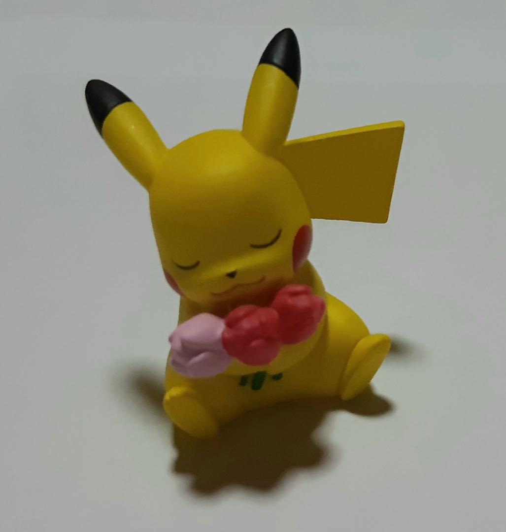ピカチュウフィギュア3点セット - メルカリ