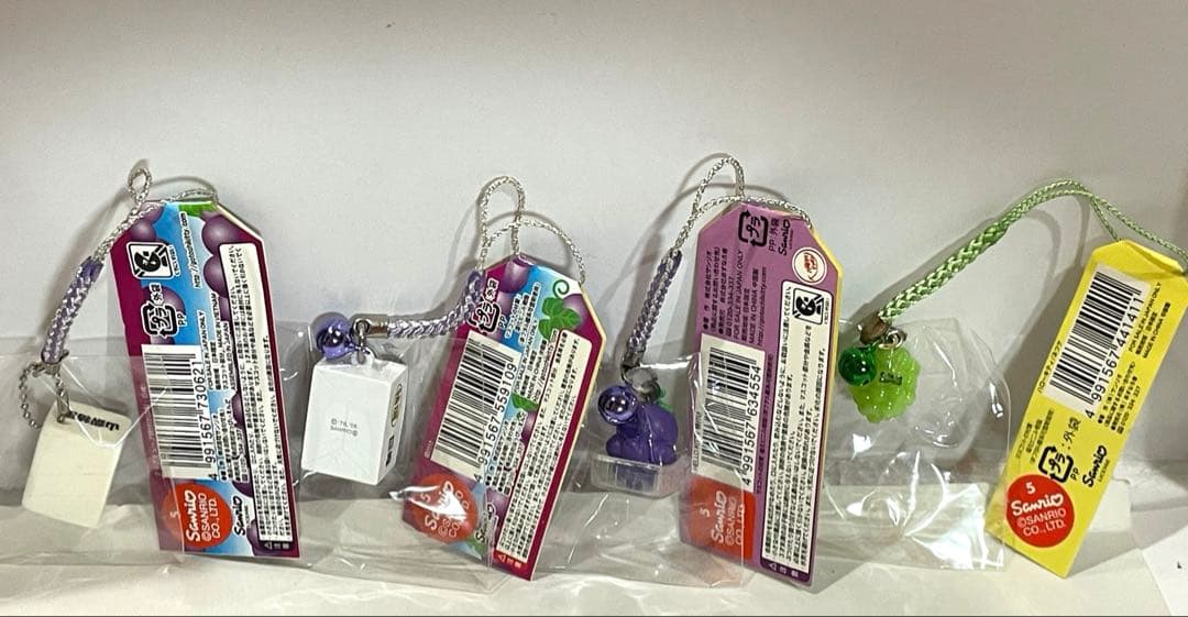 ハローキティ 根付 ストラップ　ぶどうシリーズ 4種