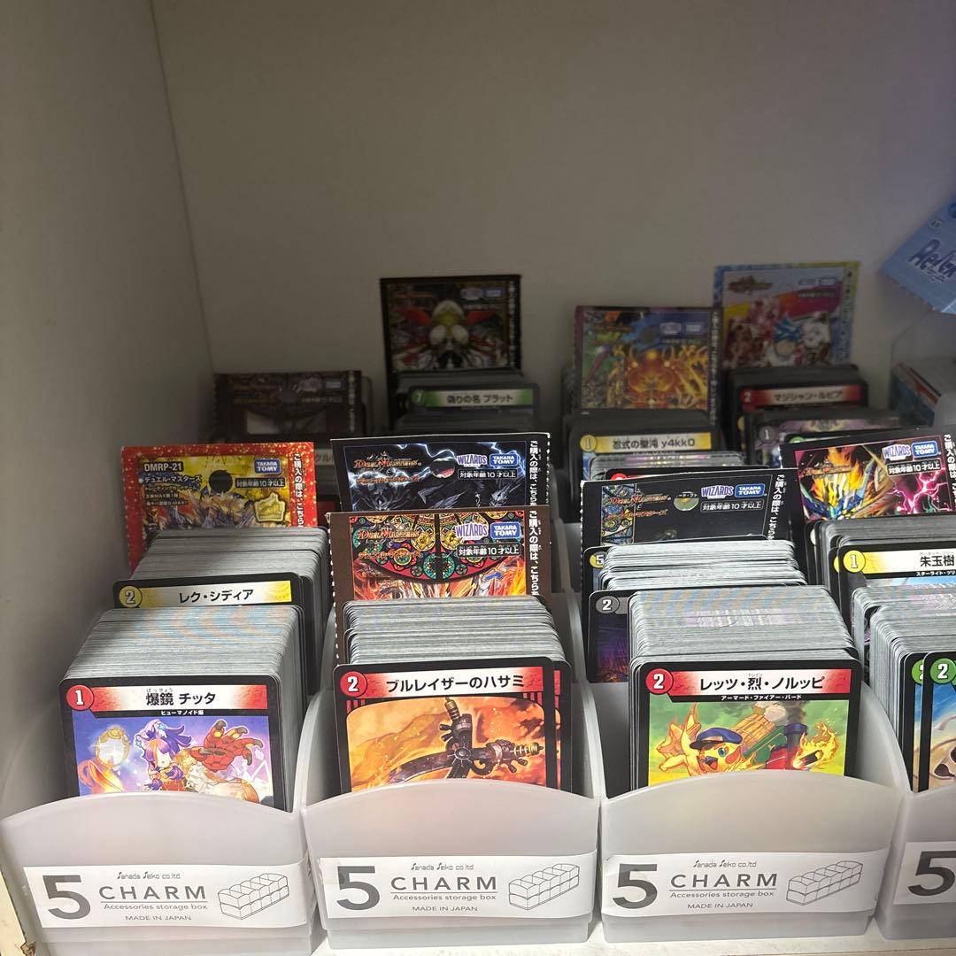 デュエマ引退品！デッキ＆金トレジャー＆大量のカード＆プレイマット＆デッキケース