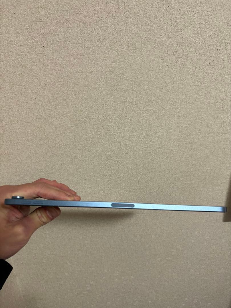 値下げました iPad Air 5 Wi-Fi 64GB ブルー 純正カバー付き