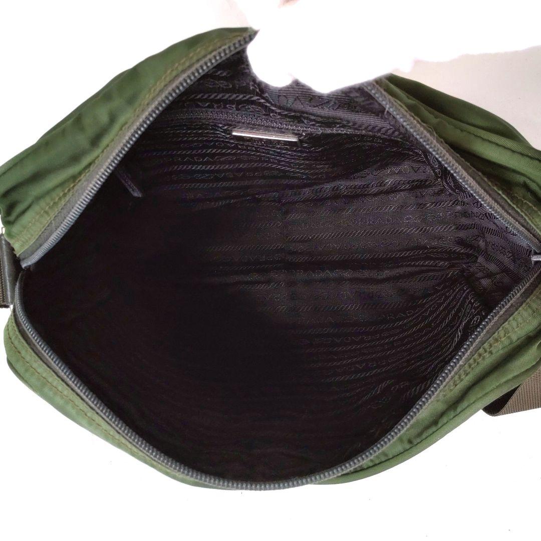 PRADA プラダ ショルダーバッグ 三角ロゴ