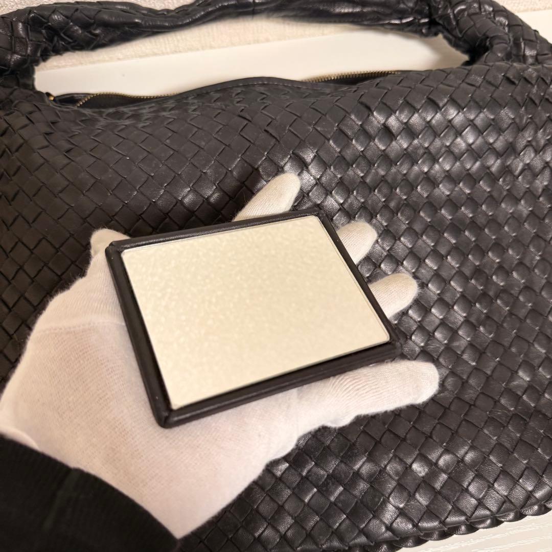 BOTTEGA VENETA イントレチャート ホーボー ショルダーバッグ