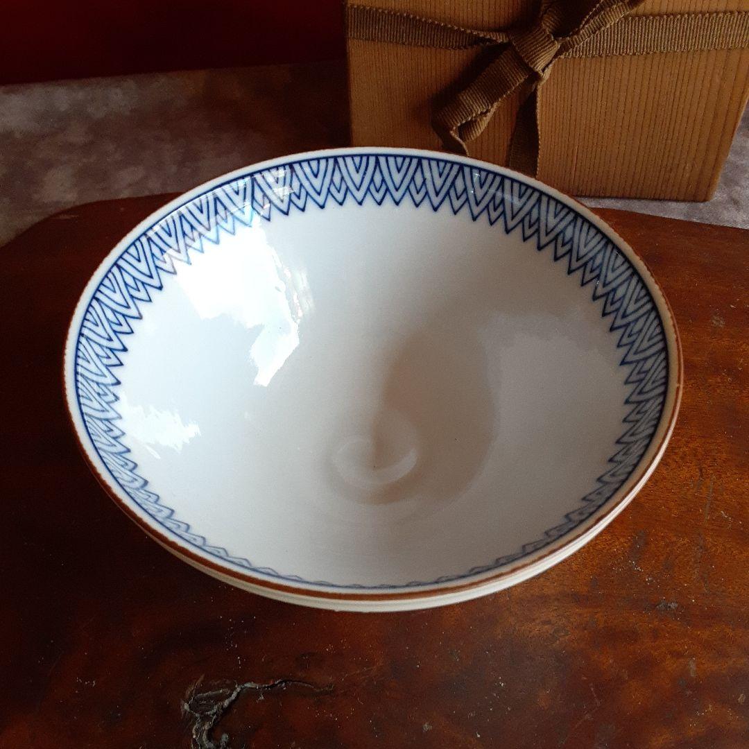 河本礫亭 抹茶茶碗 白盛唐草菊 S - メルカリ