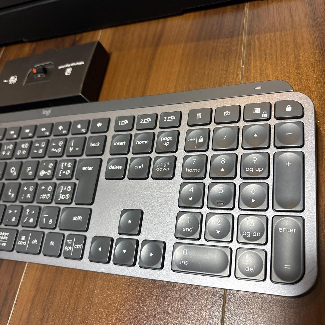 ロジクール アドバンスド ワイヤレスキーボード KX800 MX KEYS - メルカリ