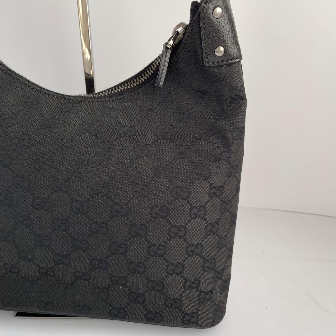 ✨極美品✨　GUCCI ショルダーバッグ　ggキャンバス　レザー　黒