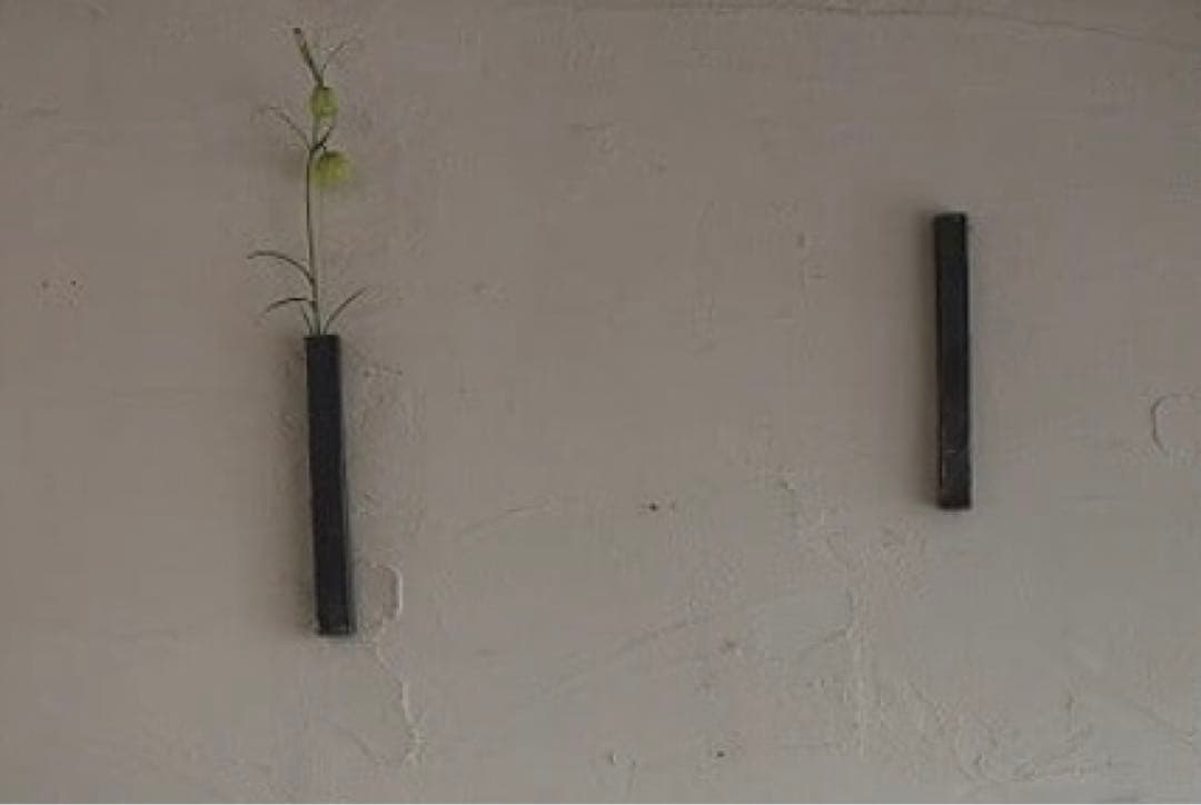 石上照美さん 一輪挿し