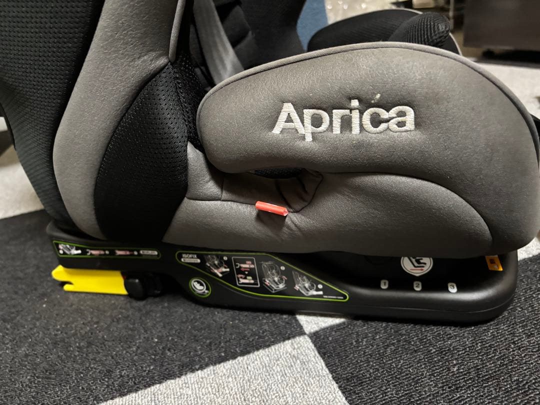 Aprica チャイルドシート ブラック/グレー