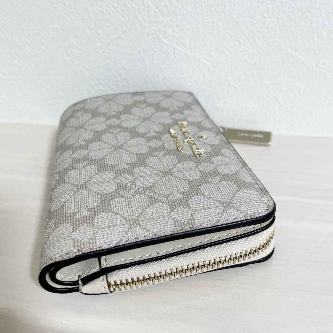 【新品未使用】ケイトスペード ダークベージュマルチフラワー Lジップ 二つ折り