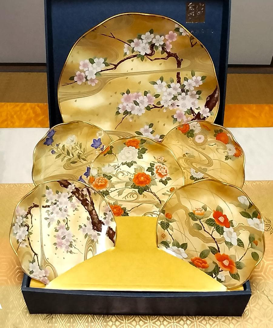 稀少！　光琳　華やかな金彩≪琳派≫　新品【和モダン】　ガラス飾り皿　取り皿　中皿 Amazon.co.jp: 光琳絵皿セット＜食器＞尾形光琳 和食器 ガラス食器 角