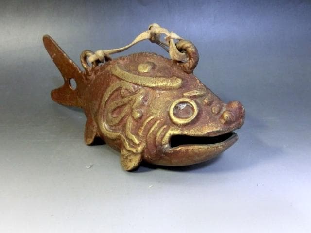 置物□金魚 金銅魚鈴 置物 魚型 オブジェ 鐘 時代物 骨董品 珍品 希少