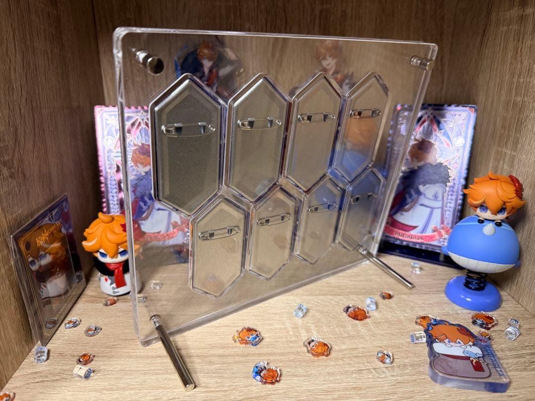 原神公式正規品　霜痕与権焰シリーズ　ファディ執行官　缶バッジ　召使