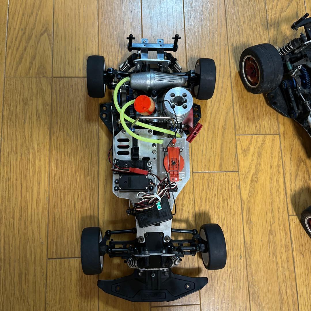 Kyoshoピュア10GPスパイダーエンジンカー2台