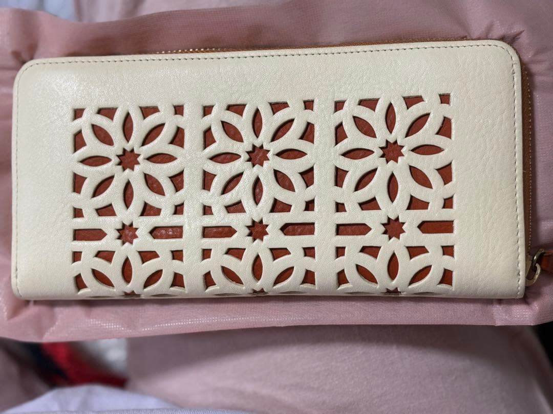 genten ゲンテン カットワーク ラウンド長財布