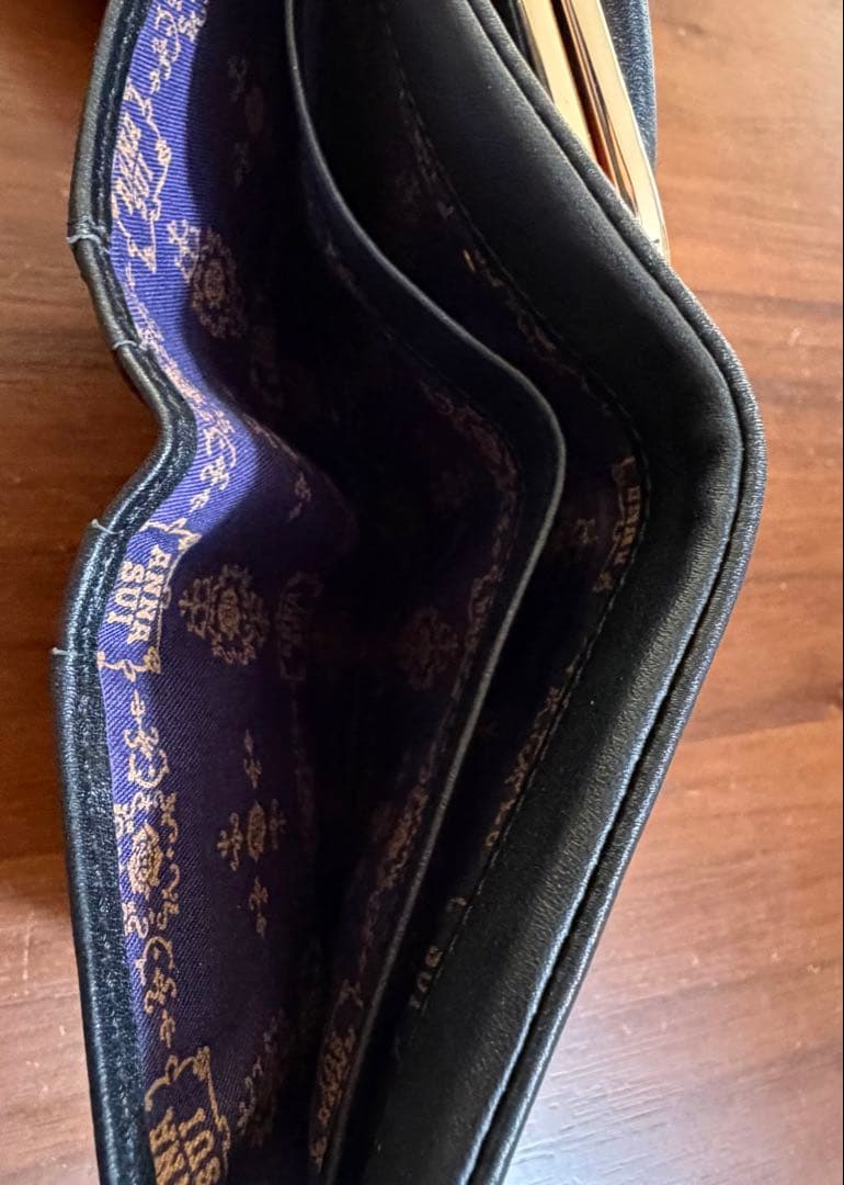 ANNA SUI がま口二つ折り財布