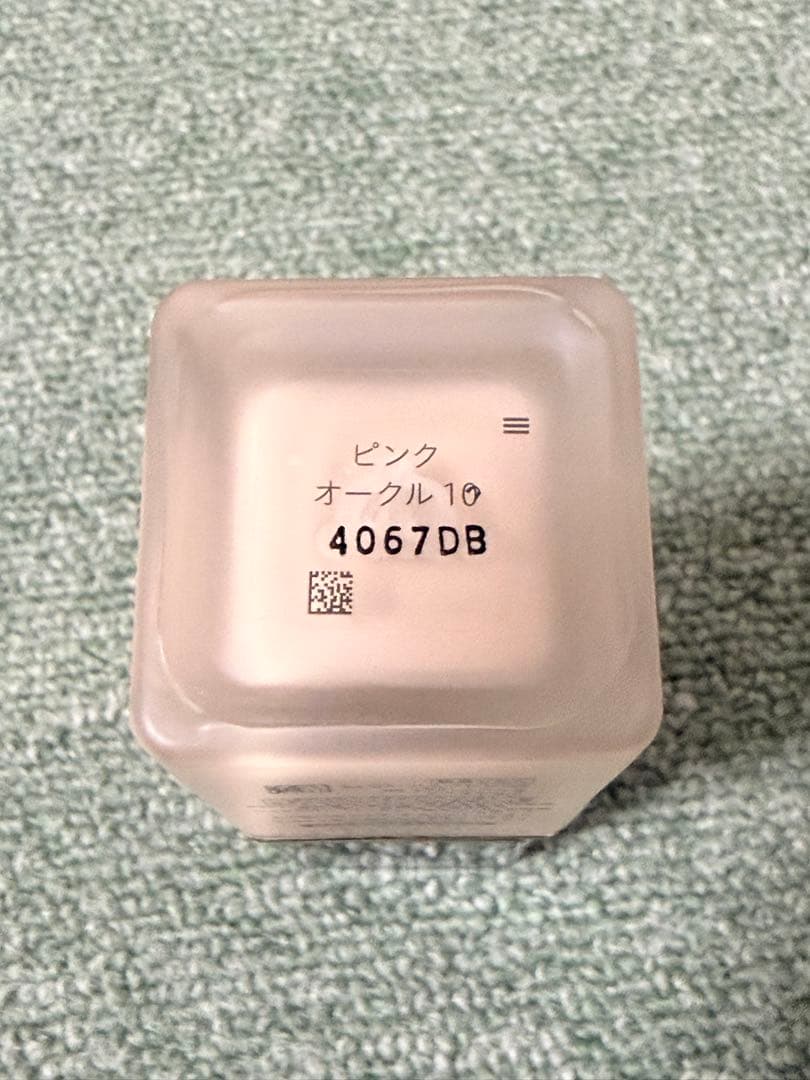 クレ・ド・ポー ボーテ タンフリュイドエクラ マット ピンクオークル 10