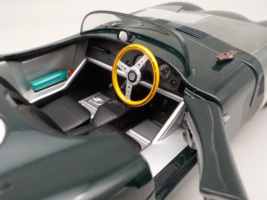 AutoArt 　Jagur C-type 18分の1サイズ