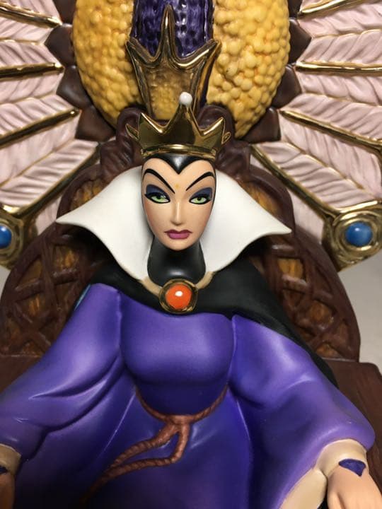 wdcc白雪姫enthroned evil 女王　魔女