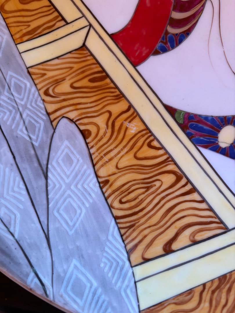 大皿　女性が描かれた大きな飾り皿