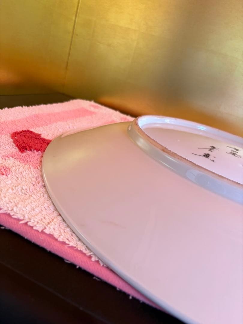 大皿　女性が描かれた大きな飾り皿