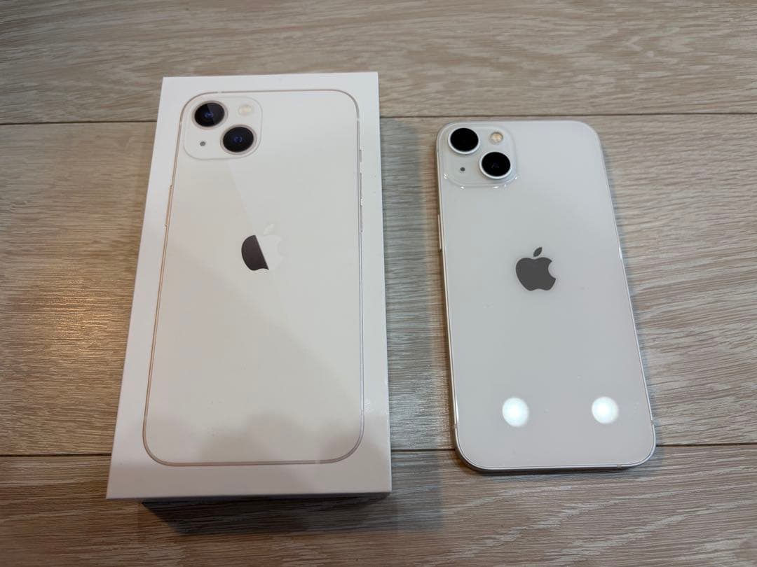 美品☆iPhone13 256GB SIMフリー☆スターライト 付属品完備