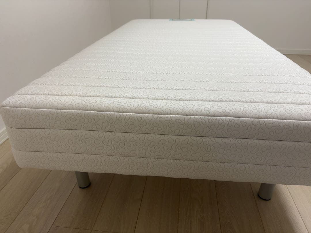 美品　France Bed 脚付きマットレスシングルベッド　ハイタイプ
