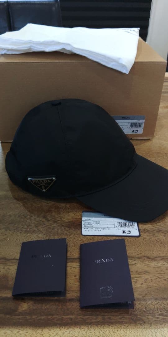 PRADA プラダ RE-NYLON ブラックキャップ