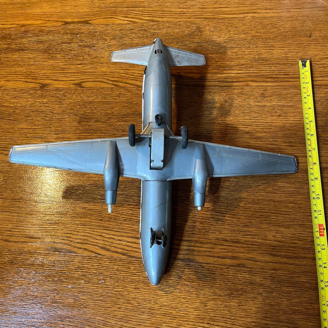 貴重 レア 全日空YS11 モヒカン ブリキの飛行機