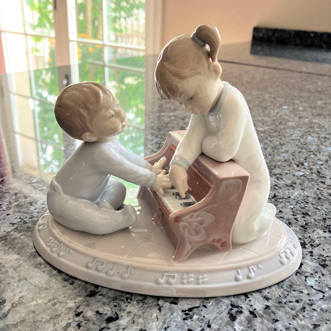 リヤドロ LLADRO   人形　最初はドレミ　#8292