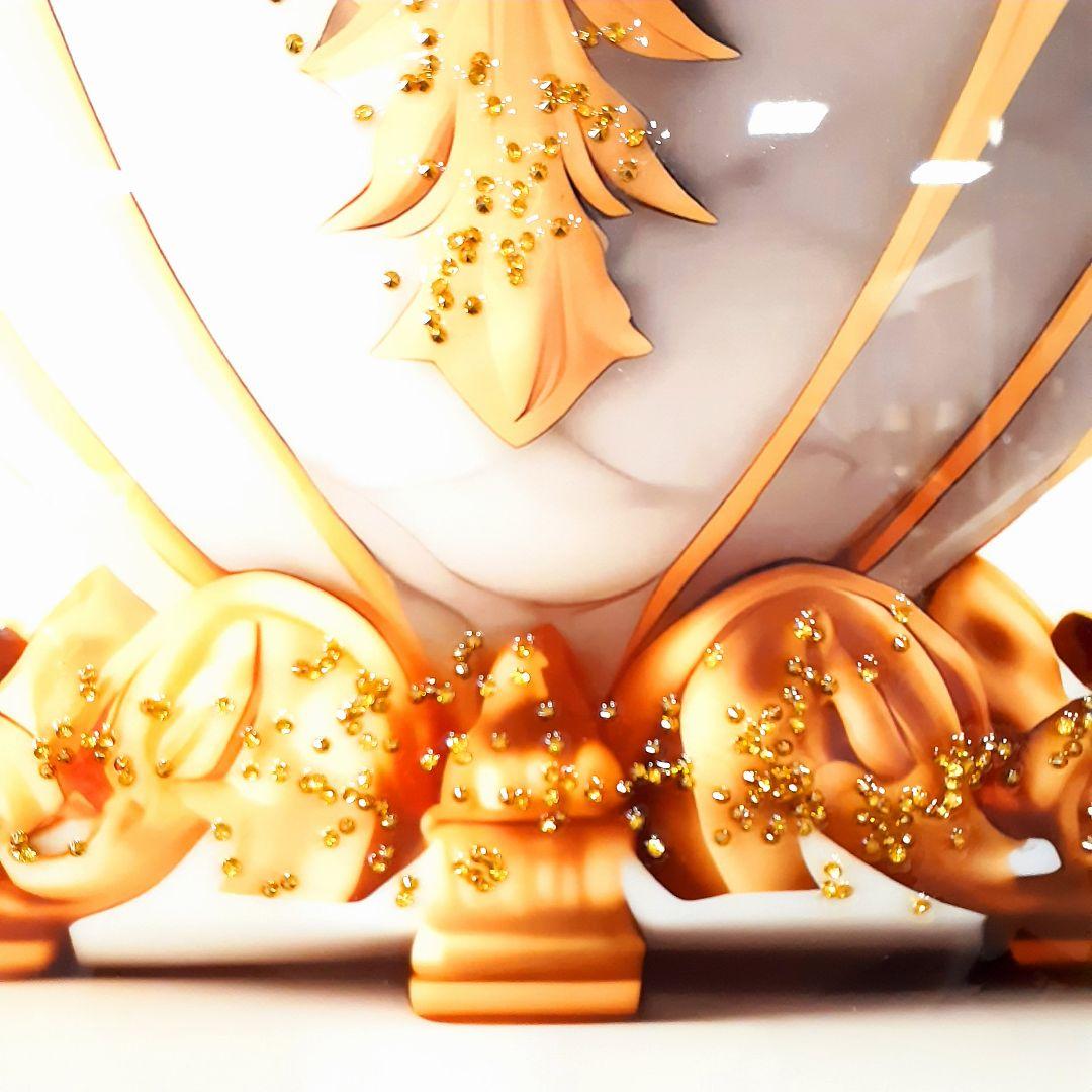 輸入雑貨　『赤い薔薇とロゼッタ』　天然水晶石　クリスタルアート　ゴールドフレーム