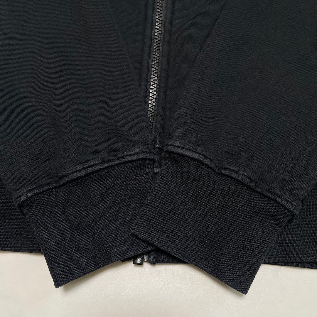 STONE  フルジップ　パーカー　腕章付き　ブラック　Sサイズ