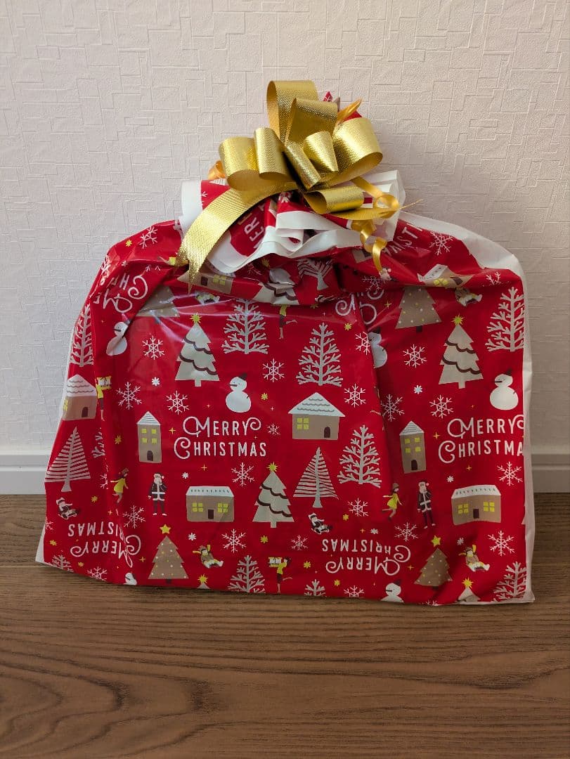 クロミスマホ ワイド　クリスマスラッピングあり タカラトミー