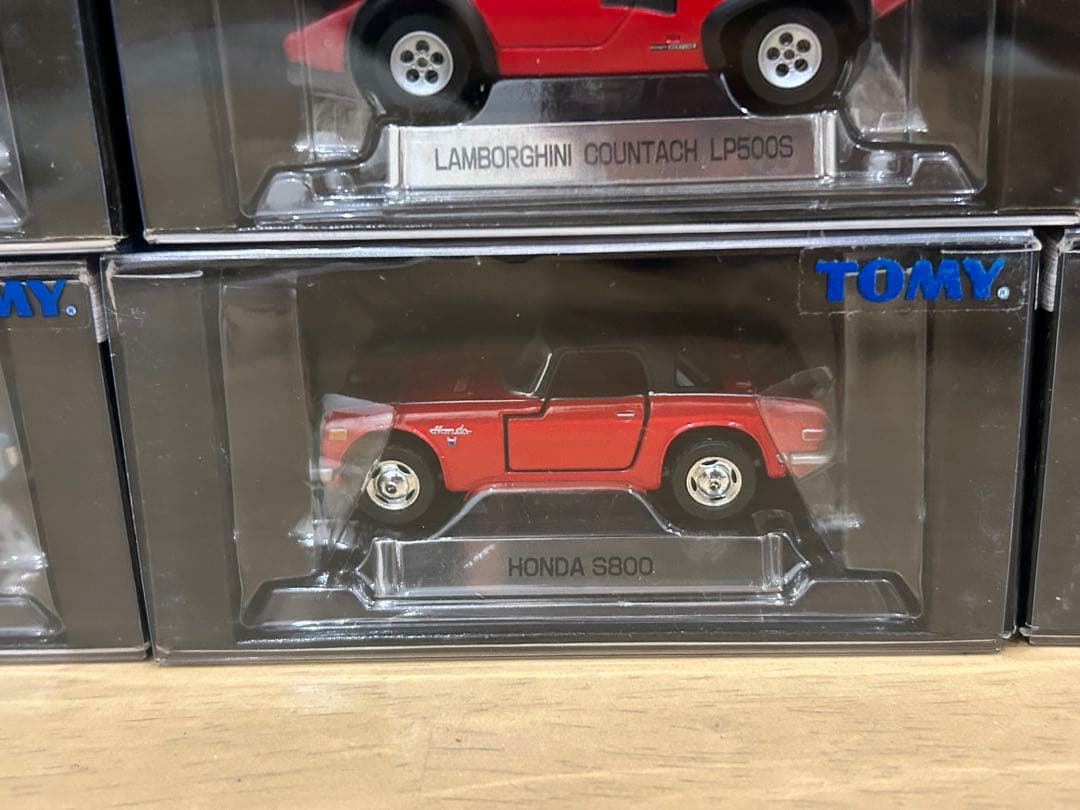 トミカリミテッド