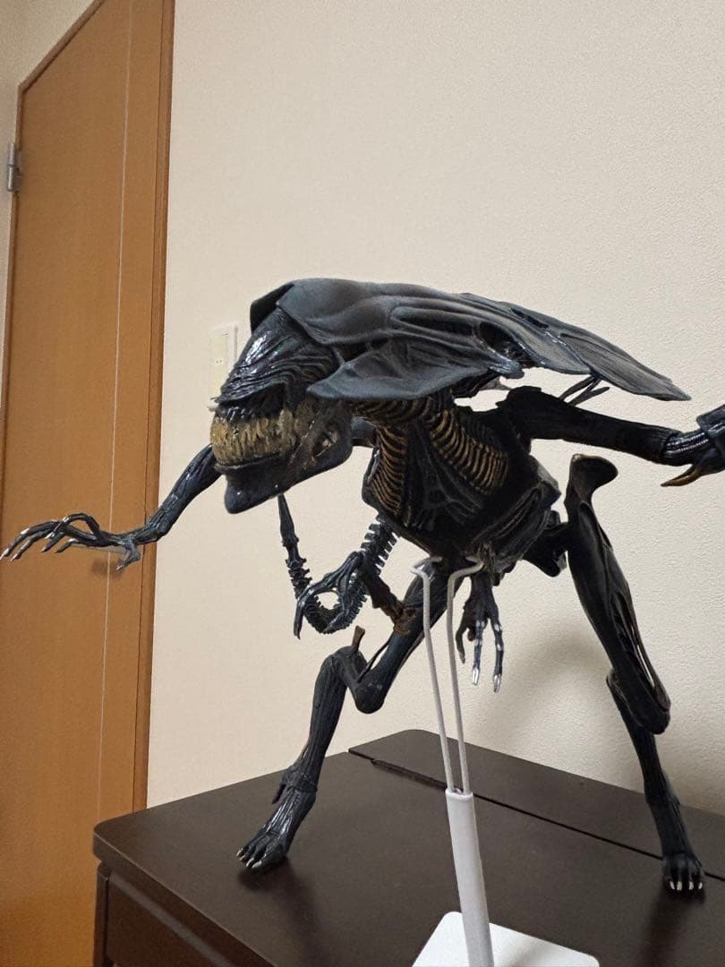【NECA】エイリアンクイーン（箱・支柱無し） ジャンク