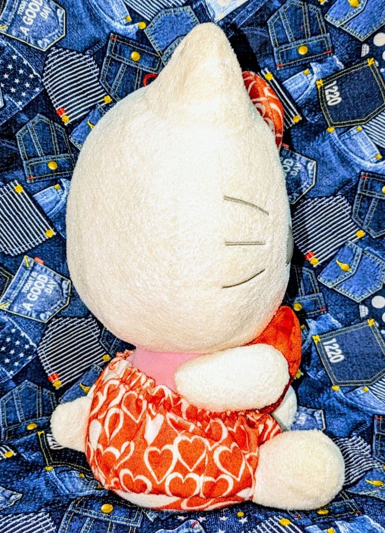 希少♡サンリオ♡キティ♡赤色ハートクッション♡BIGぬいぐるみ