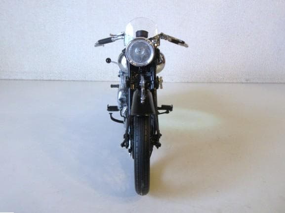 タケさん専用 MINICHAMPS 1/12 ブラフ シューペリア SS100