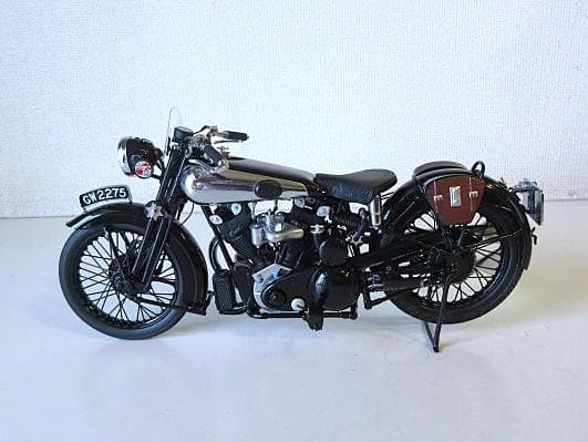 タケさん専用 MINICHAMPS 1/12 ブラフ シューペリア SS100