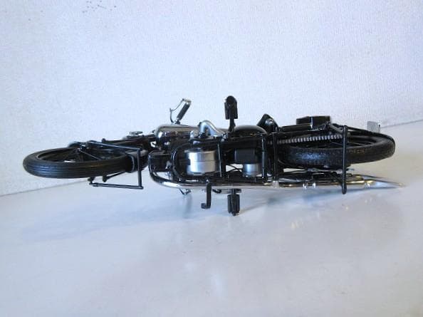 タケさん専用 MINICHAMPS 1/12 ブラフ シューペリア SS100